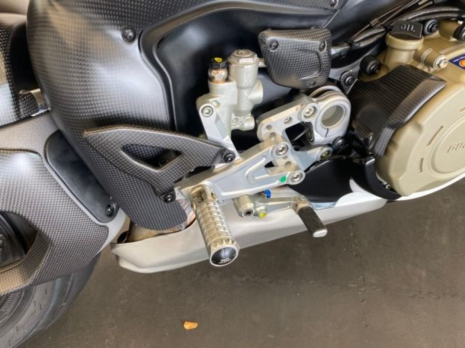 Ducati - Panigale V4_4 Ducati - Panigale V4_4