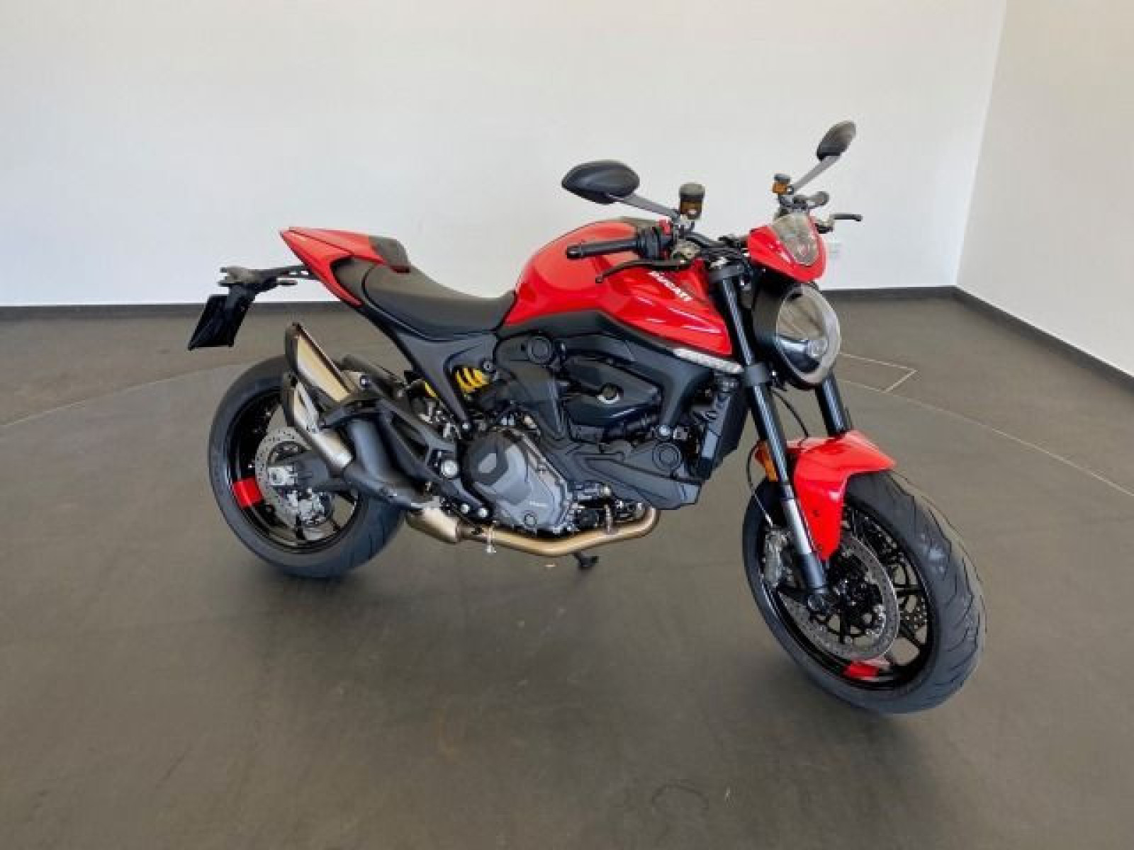 Ducati - Monster +_2