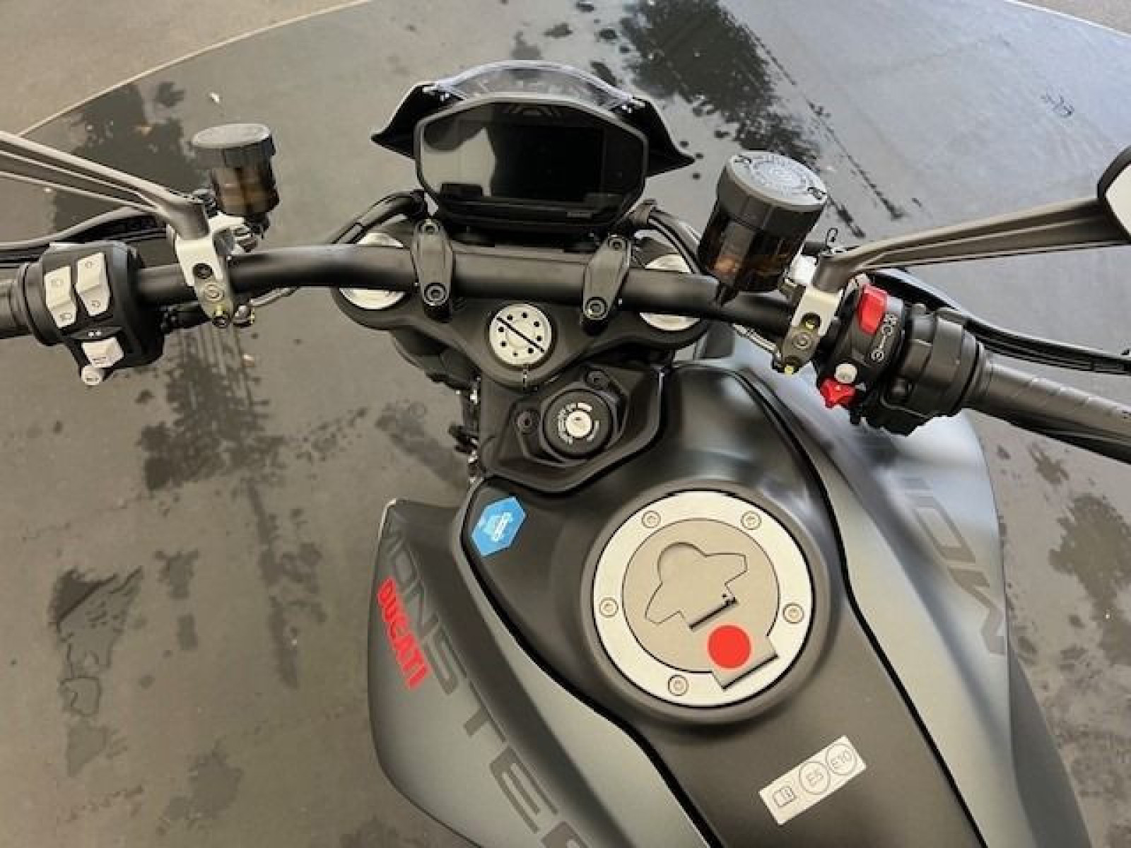 Ducati - Monster +_4 Ducati - Monster +_4