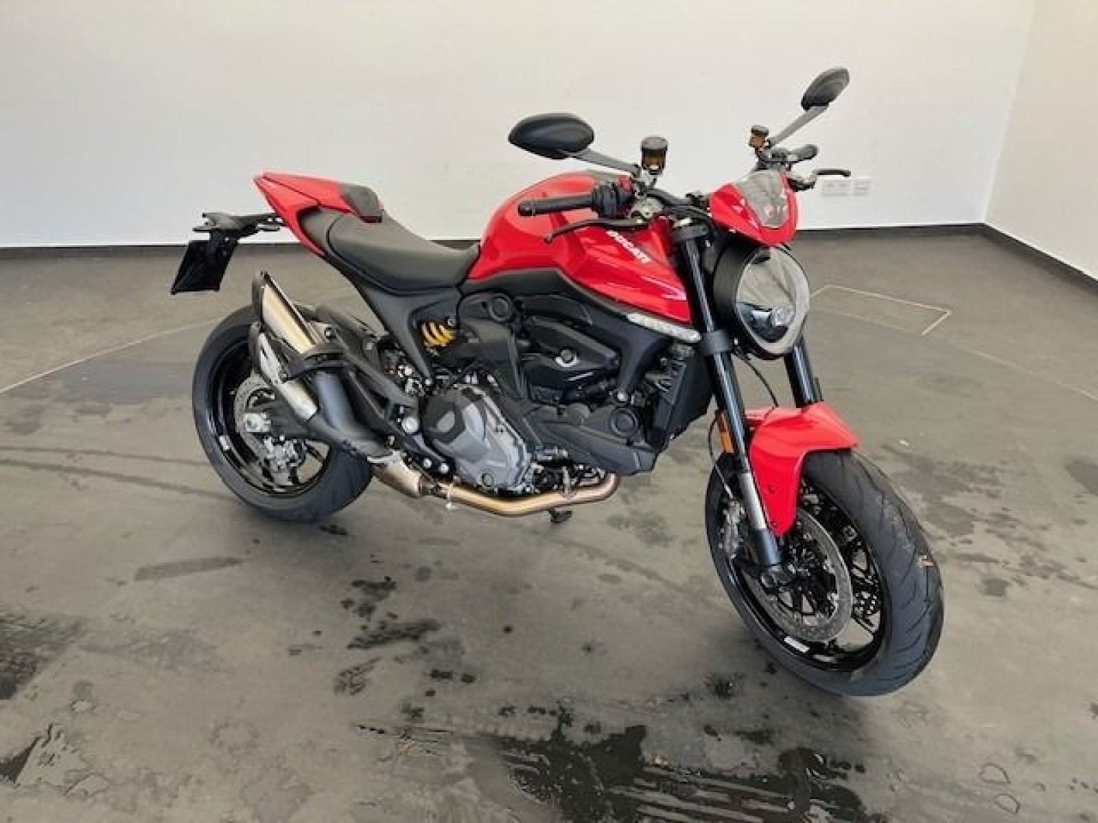 Ducati - Monster +_2 Ducati - Monster +_2